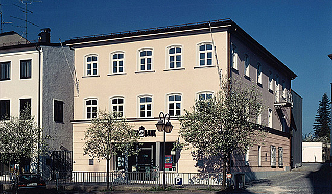Bankfiliale Holzkirchen